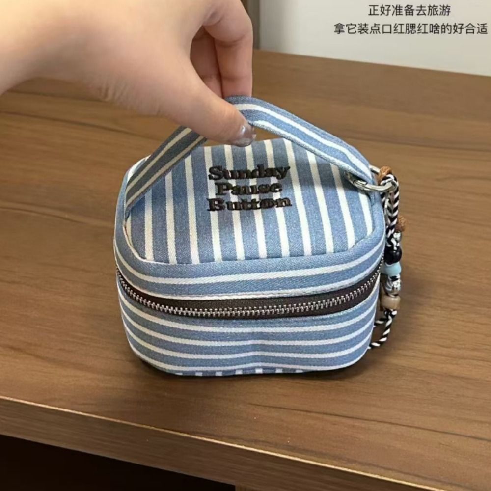 Portable Blue White Striped Sq - огляд і ціна Cosmetic Bags