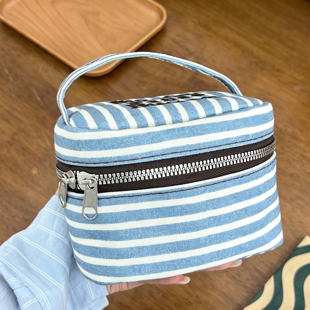 Portable Blue White Striped Sq - огляд і ціна Cosmetic Bags